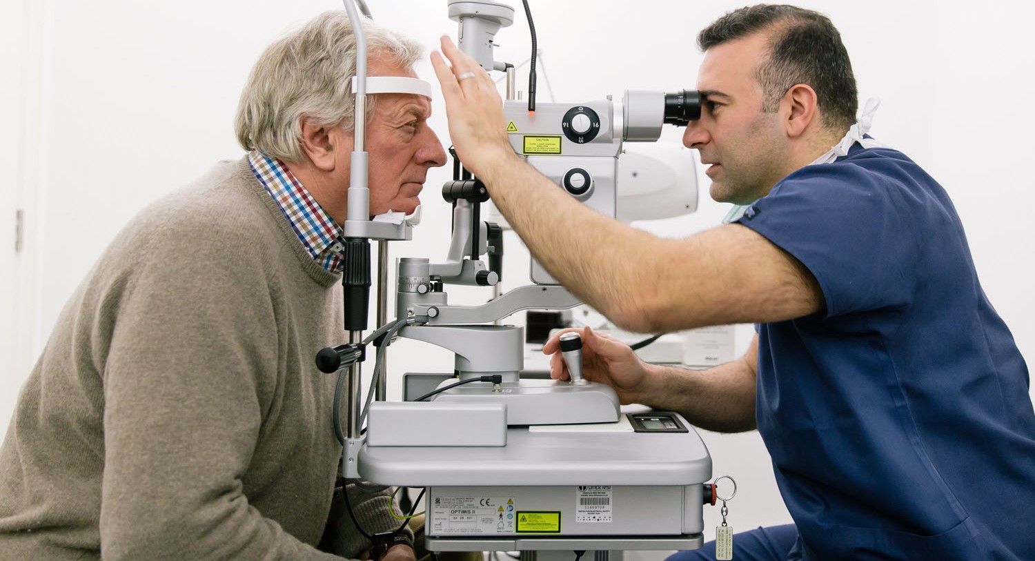Read more about the article Do this during your laser eye surgery recovery process