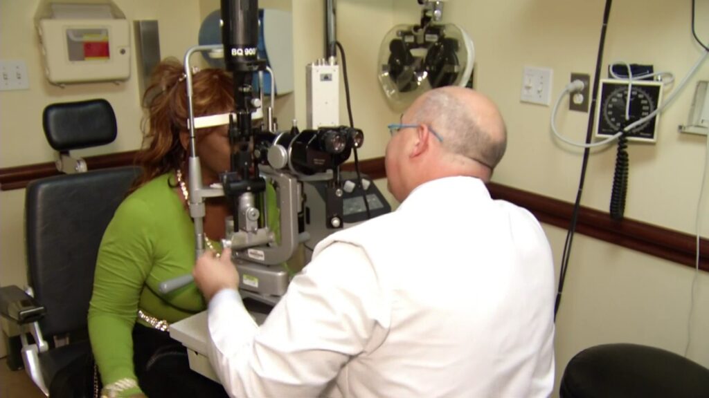 Benefits of laser eye surgery explained